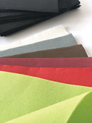 CARTON DE 900 (18 PAQUETS DE 50) SERVIETTES EN PAPIER OUATE DOUBLE POINT, 2 PLIS, 38X38 CM, VERT PISTACHE.